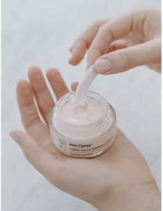 CRÈME HAUTE FERMETÉ LIFTANTE 2