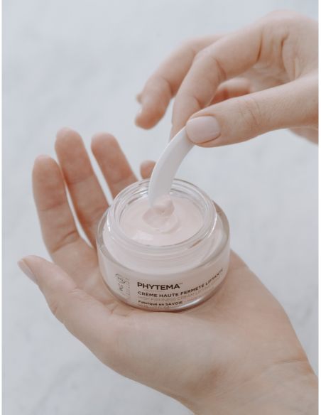 CONTOUR DES YEUX MAGNIFIANT 4EN1